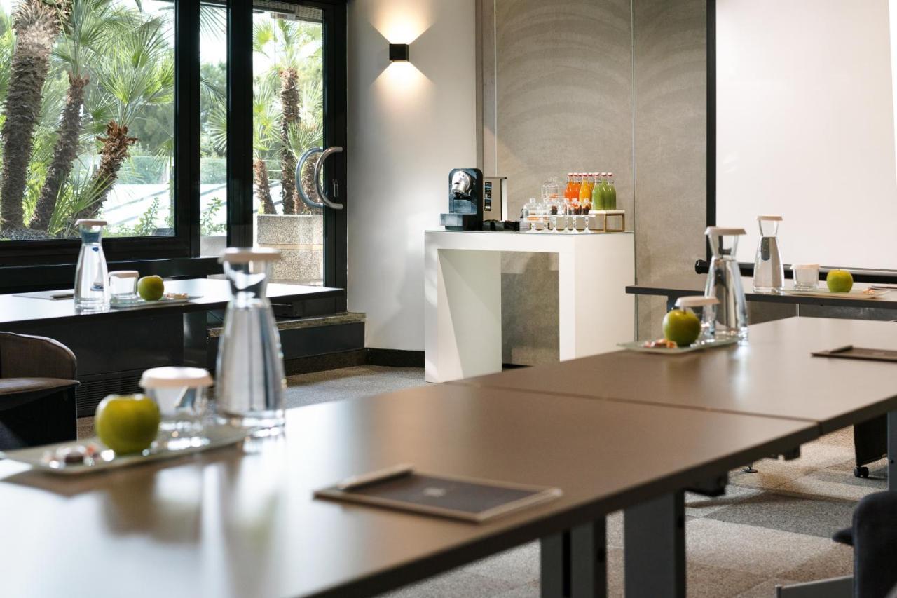 The Nicolaus Hotel Bari Luaran gambar