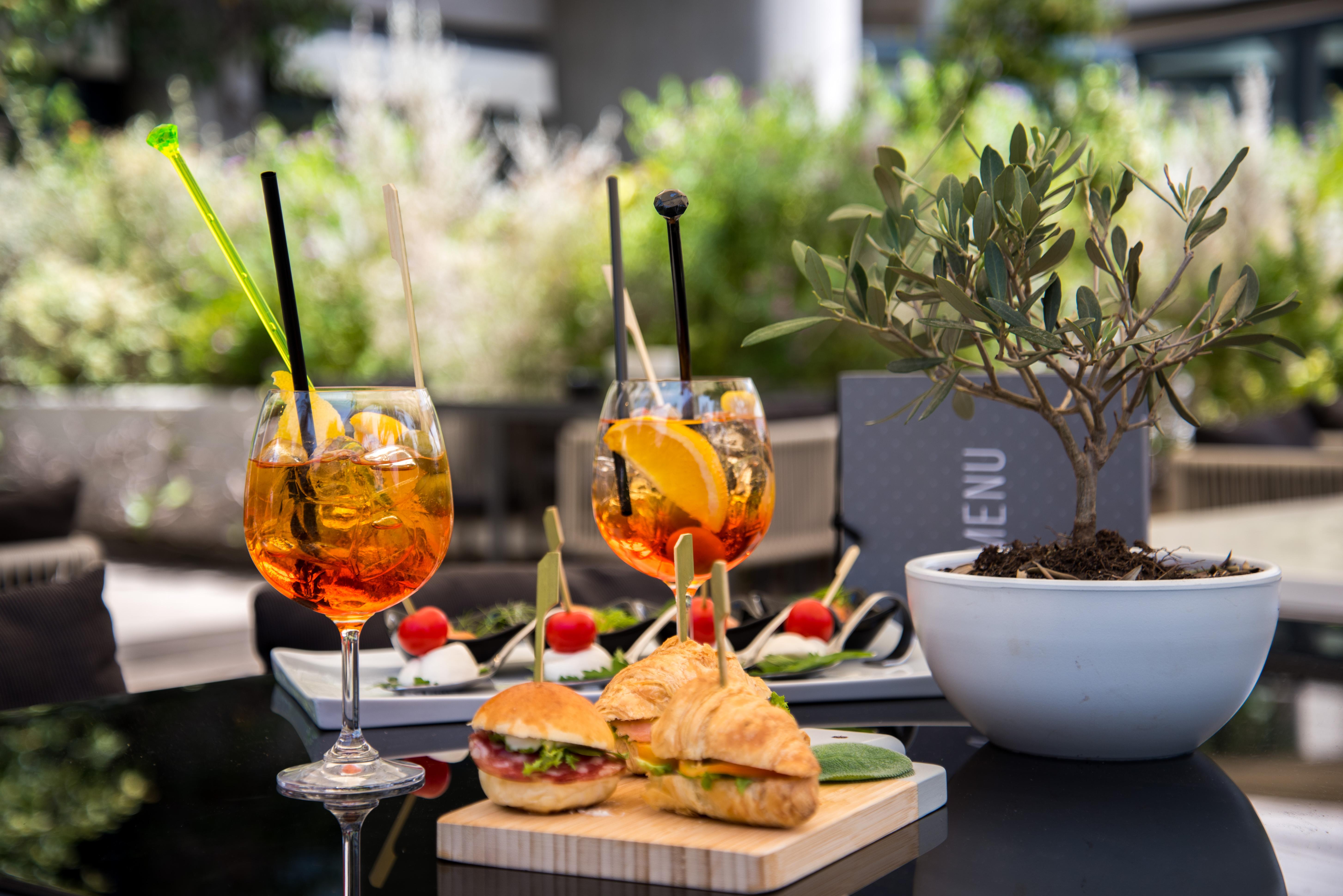 The Nicolaus Hotel Bari Luaran gambar