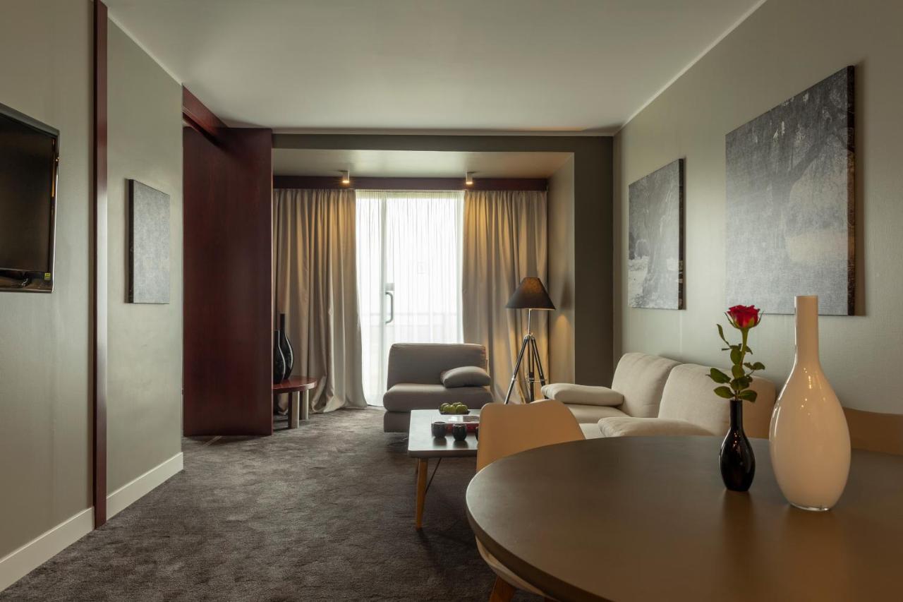 The Nicolaus Hotel Bari Luaran gambar