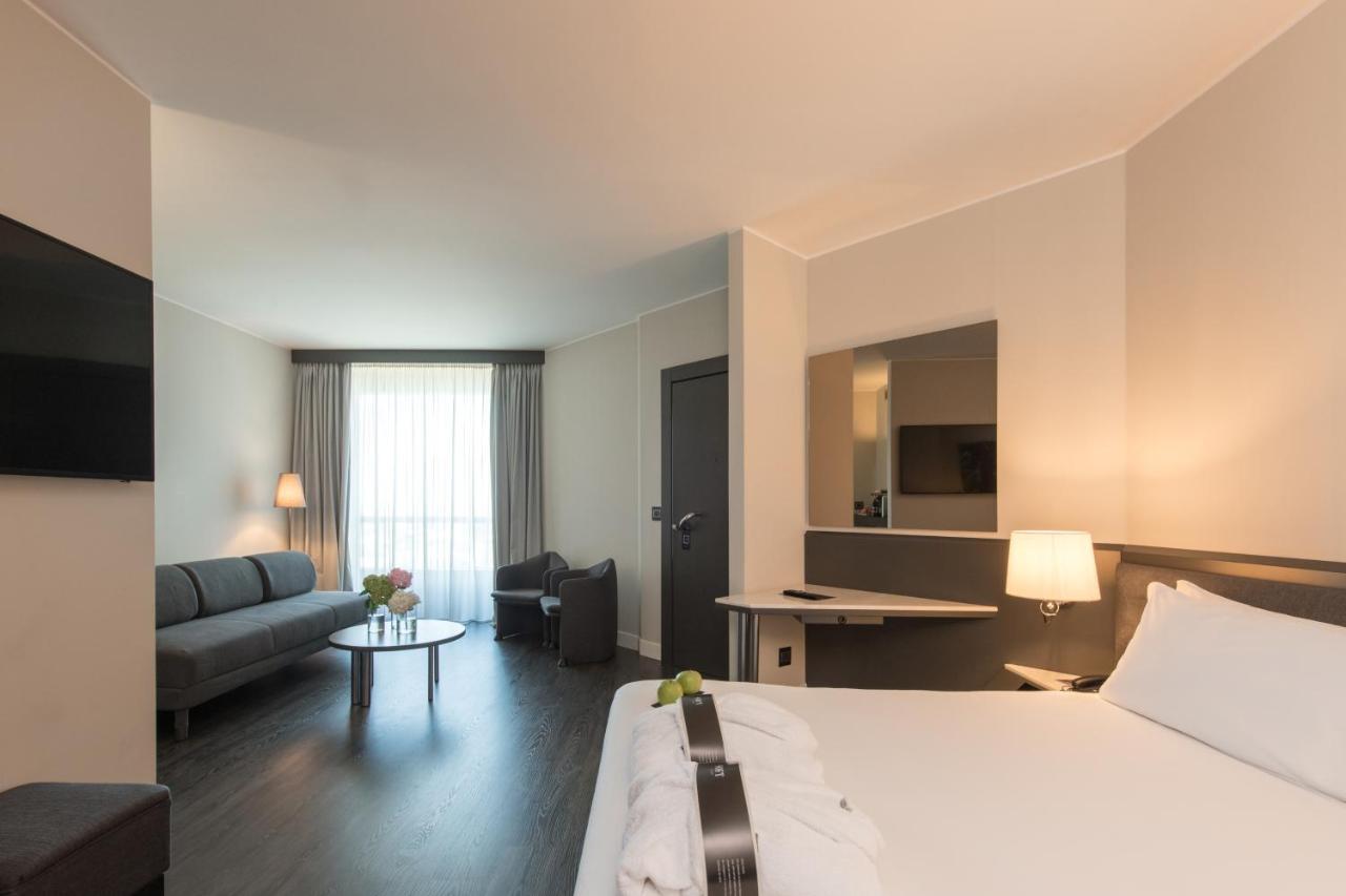 The Nicolaus Hotel Bari Luaran gambar