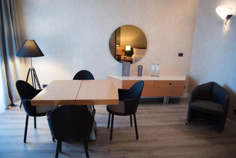 The Nicolaus Hotel Bari Luaran gambar